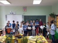 RADNE BILJEŽNICE I LIKOVNE MAPE ZA SVE OSNOVNOŠKOLCE U OPĆINI LOVREĆ