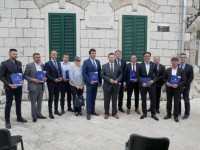 Općini Lovreć 650.000kn za sanaciju nerazvrstanih cesta